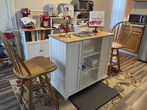 Fully equipped Kitchen has everything you need, whatever your taste is.