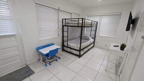 3 bedrooms, desk, travel crib, free WiFi