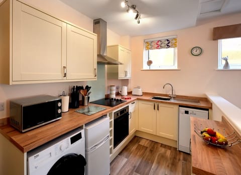 Hillview Apartment Kitchen