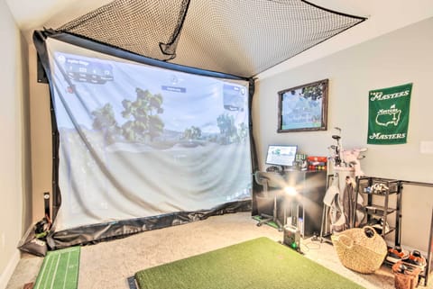 Game Room | Indoor Golf Simulator