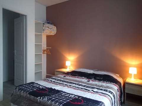 2 bedrooms