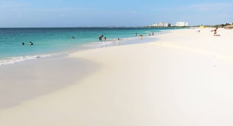 Beach nearby, sun loungers, beach towels