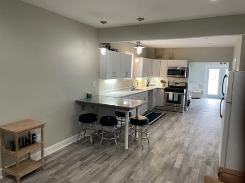 kitchen / bar area