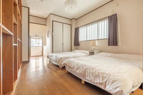 3 minutes on foot from Kokusai Street1 free park / Naha Okinawa House in Naha