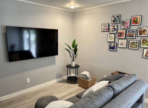 Living area | Smart TV