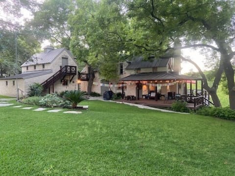 View of house from lawn (2)