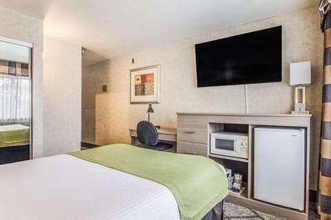 Double size beds; perfect escape after a long day of sightseeing