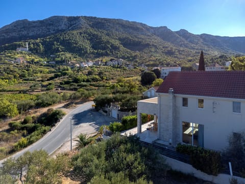 Villa Anouk | Side view