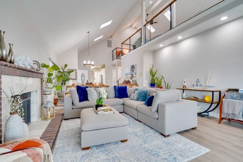 Discovery Bay Vacation Rental | 5BR | 4BA | Stairs Required | 3,514 Sq Ft