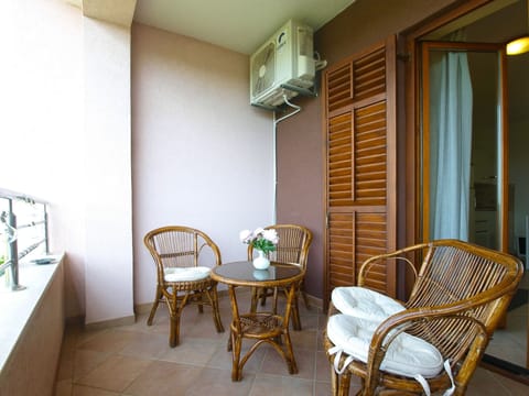 Terrace 1