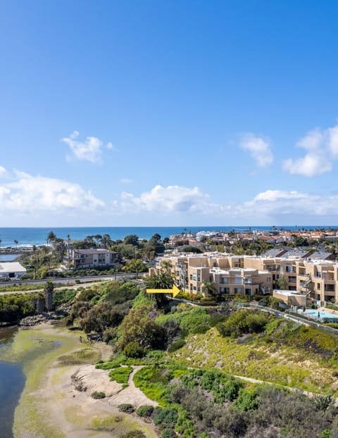 This lower-level unit has Ocean, and Lagoon Views. It's private, quiet and an excellent place to come escape.