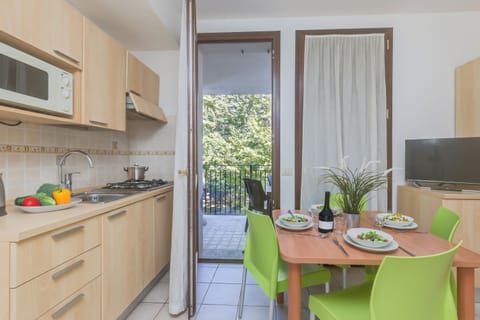 Kitchen and dining area