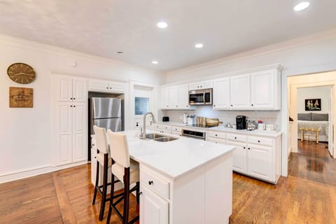 Kitchen | Keurig Coffee Maker