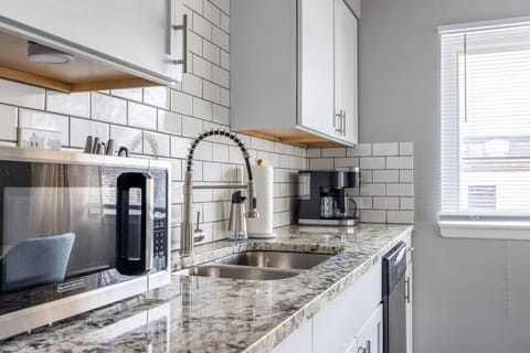 Quickly Warm Up a Meal in the Microwave