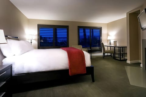 Unit with King size bed