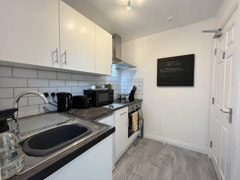 Studio 5 - Fully equipped kitchen so you can dine or cook in