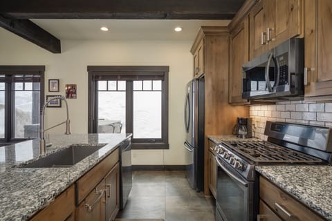 Fully Stocked Chef's Kitchen