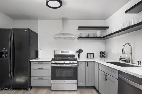 "The house was ideal, especially being 10 minutes from downtown Portland and the open space was comfortable for all of us." - Michael