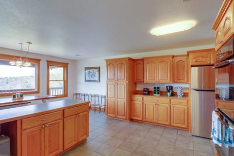 Kitchen | Cooking Basics | Complimentary Coffee | 1st Floor