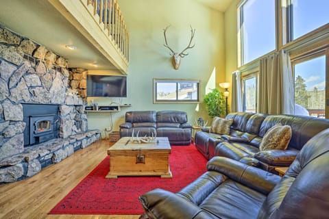 Silverthorne Vacation Rental | 3BR | 3.5BA | 2,144 Sq Ft | Stairs Required