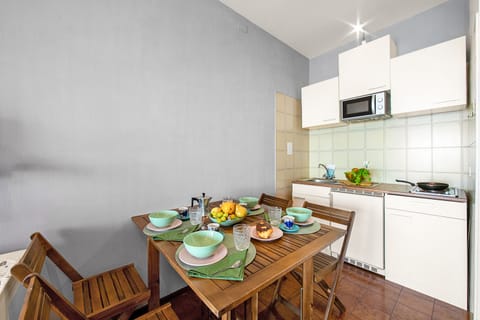 Kitchen and dining area