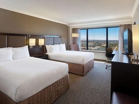 Settle in comfortably with two queen beds and a view.