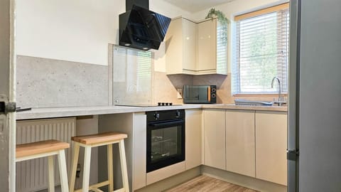 Sea Breeze Apt 2 - 2 Bedroom - Horton Beach (9468)