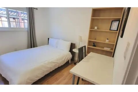 2 bedrooms, in-room safe, desk, iron/ironing board