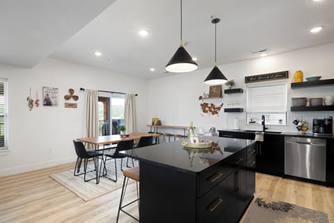 Kitchen and Dining Area w/plenty of seating