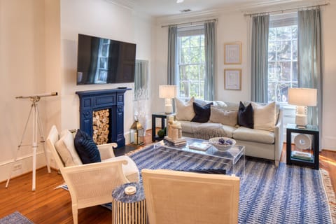 Welcome to Luxe Deluxe!