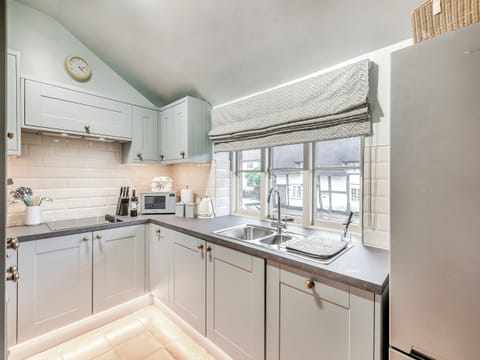 Kitchen | The School Room, Dymock