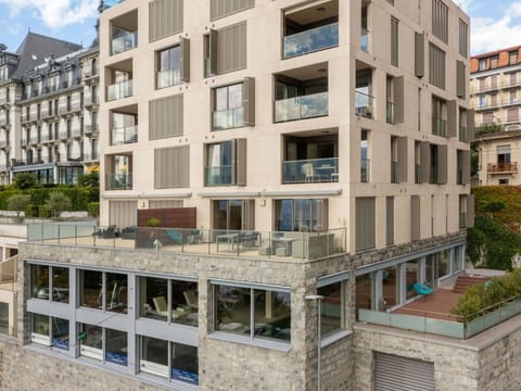 Building, Daytime, Property, Window, Cloud, Urban Design, Sky, Tower Block, Plant, Neighbourhood