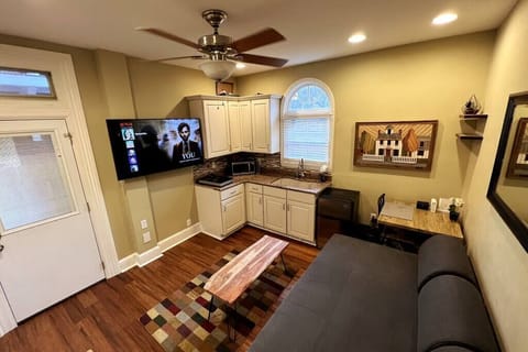 Living room & kitchenette w/ convertible sofa