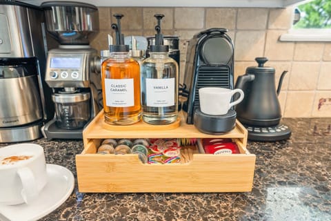 Awesome coffee bar to make the perfect beverage