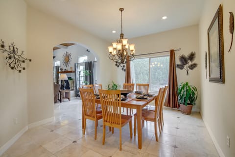 Dining Area | Dishware & Flatware