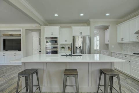 afce01b0-9aab-430e-a1dd-a1af19be3bd2