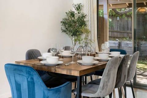 This dining space makes every meal magnificent