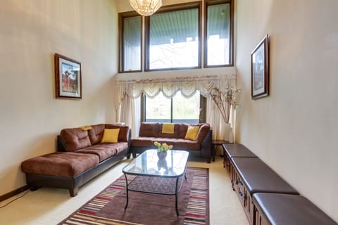Living Room | Vaulted Ceilings | Access to Balcony