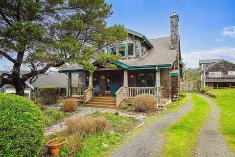 Nebesna House