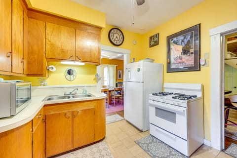 Kitchen | Basic Cooking Essentials | Espresso Maker | Coffee Maker