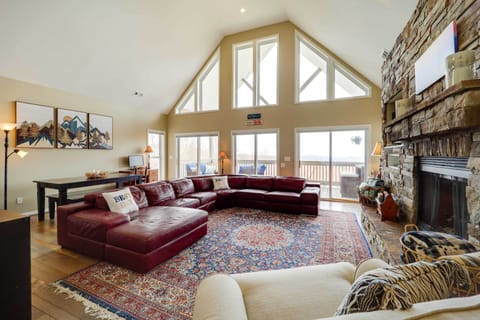 Sugar Mountain Vacation Rental | 5BR | 3BA | 3,625 Sq Ft | Stairs Required