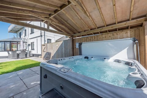 Hot Tub six seater