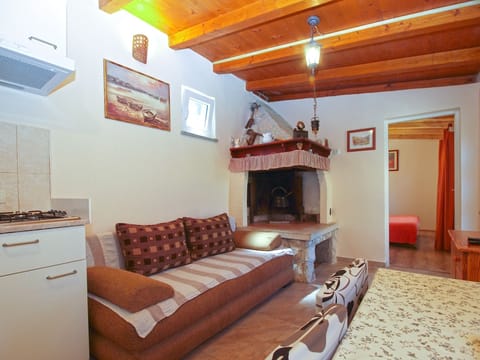 Living room 1