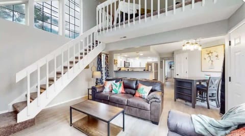 Very unique upstairs loft