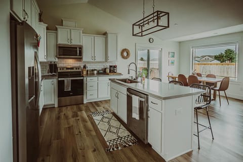 Fully equipped kitchen with lots of extra gadgets and goodies