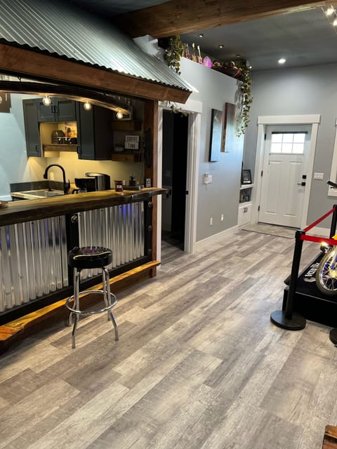 Entryway coming into Bar & Dancefloor.