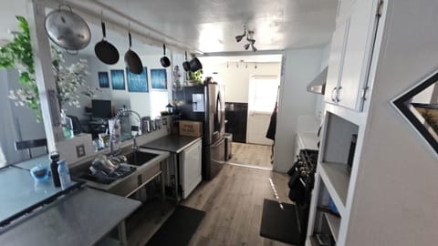 FULL STOCKED KITCHEN