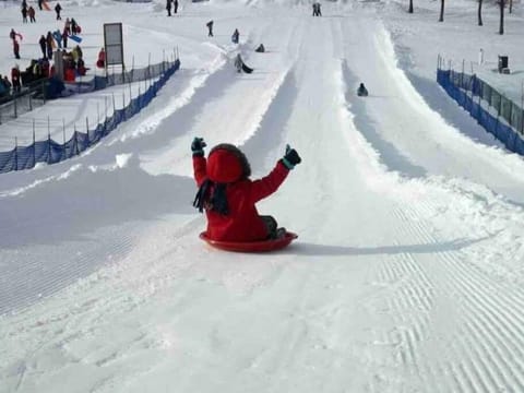 Snow and ski sports