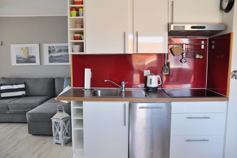 Discover this stylish kitchen – perfect for your culinary adventures!