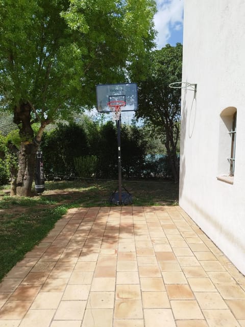 Sport court